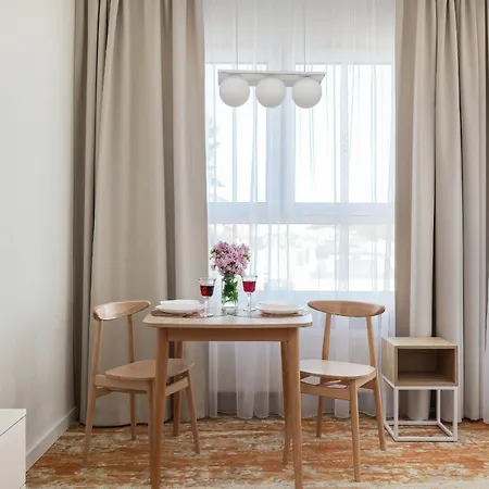 Rent Like - Bel Mare F527 *