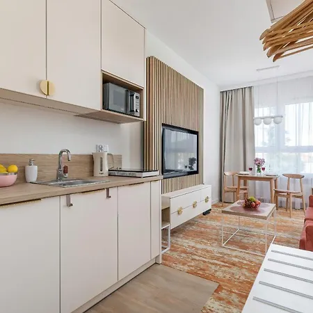 Rent Like - Bel Mare F527